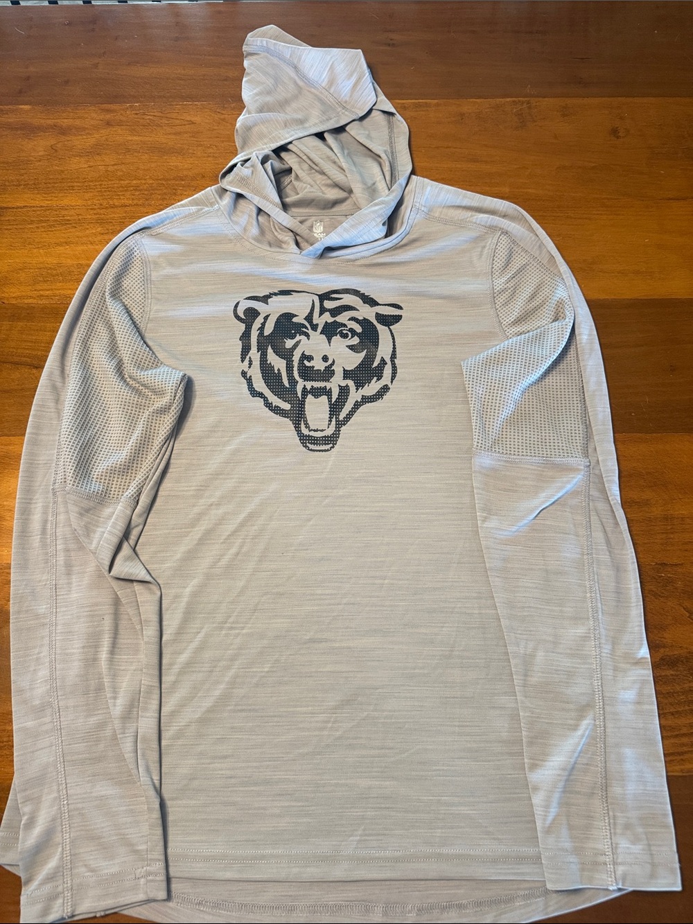 NFL Light Gray Chicago Bears Hooded Performance Top with Navy Logo